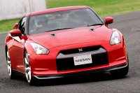 Nissan GT-R     (44 )