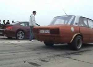 Драг рейсинг BMW M6 vs Lada 2105 Turbo (видео)
