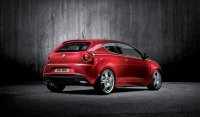 Стильный Alfa Romeo Mi.To хэтчбек (3 фото)