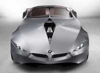 BMW готовит автомобиль из ткани BMW готовит автомобиль из ткани