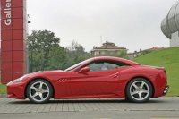 Ferrari California   (8 )