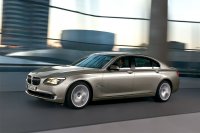  BMW 7-   