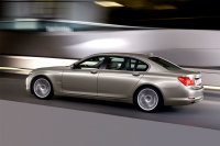  BMW 7-   