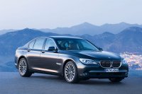  BMW 7-   