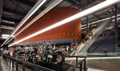Музей Harley-Davidson изнутри в Милуоки (30 фото + видео)