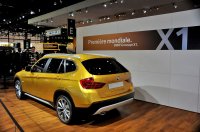    -  BMW X1 (44 )