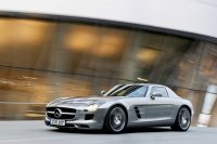 Mercedes-Benz    SLS AMG ()