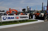 Российский министр транспорта посетил выставку грузовиков Terex