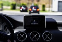Mercedes-Benz собираются обучить автомобили общению