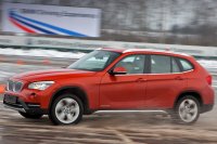Обновленный BMW X1 покажут в январе в Детройте