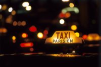 Работа такси в Париже