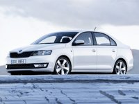 Автомобиль Skoda Rapid начинает продаваться на территории Российской федера ...