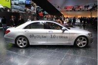 Mercedes-Benz сосредоточится на развитии гибридных авто