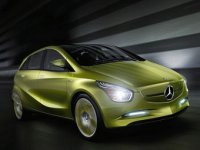 Концерн Mercedes-Benz собирается построить компактный электрокар